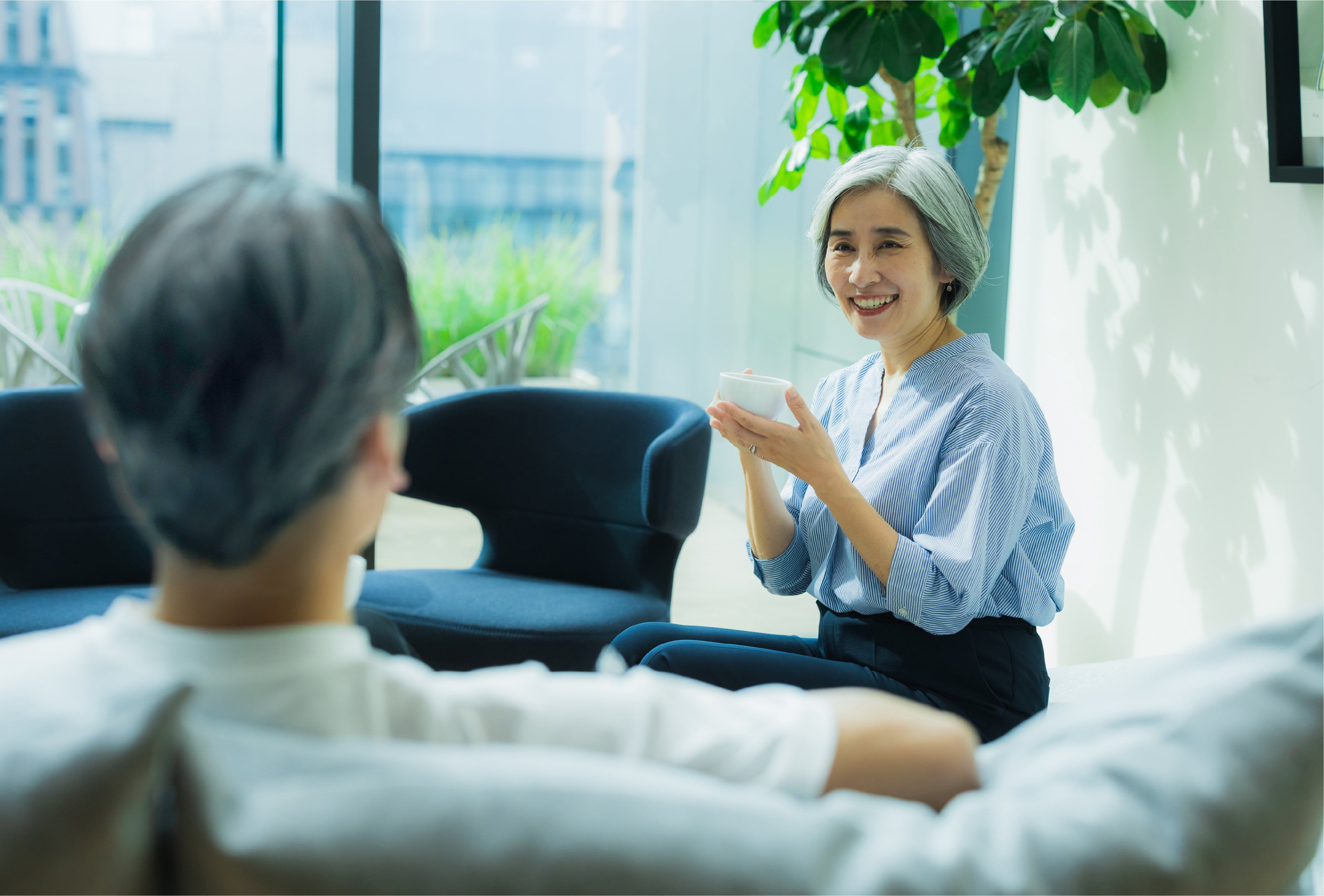 住み替えについて話すご夫婦