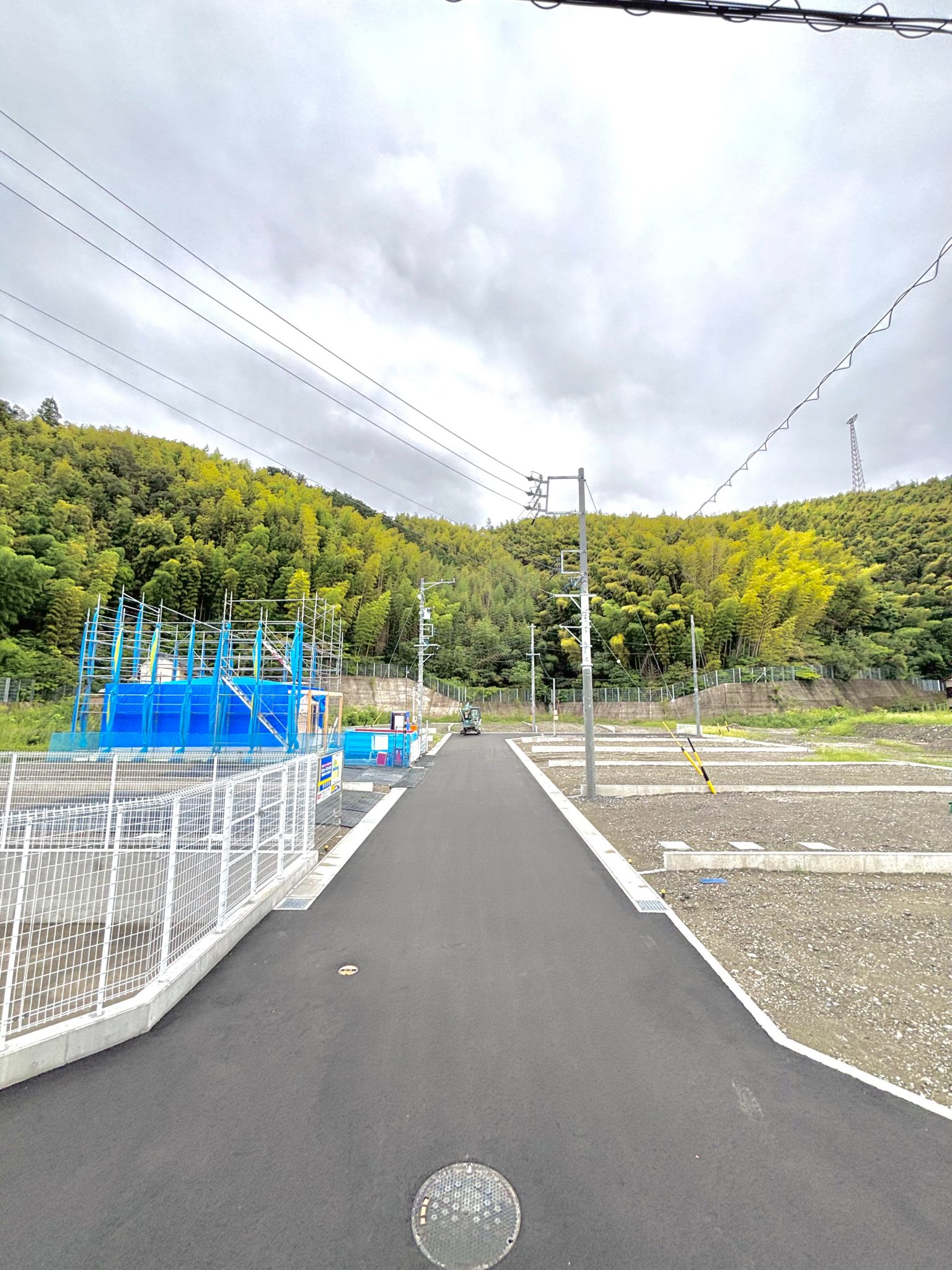 【エンブルタウン沓谷一丁目】　残り６／１５区画　建築条件なし